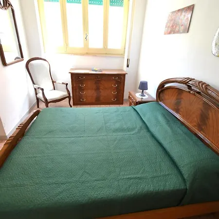 Ll84 Per 4 Pax Luce * Roca