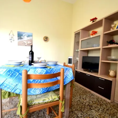 Ll84 Per 4 Pax Luce Roca