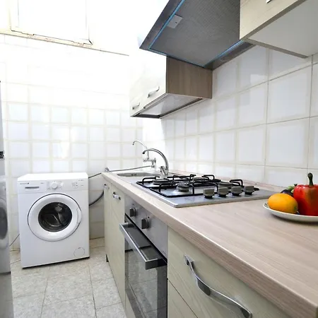 Ll84 Per 4 Pax Luce *