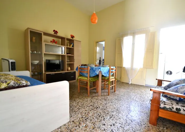 Ll84 Per 4 Pax Luce Daire *